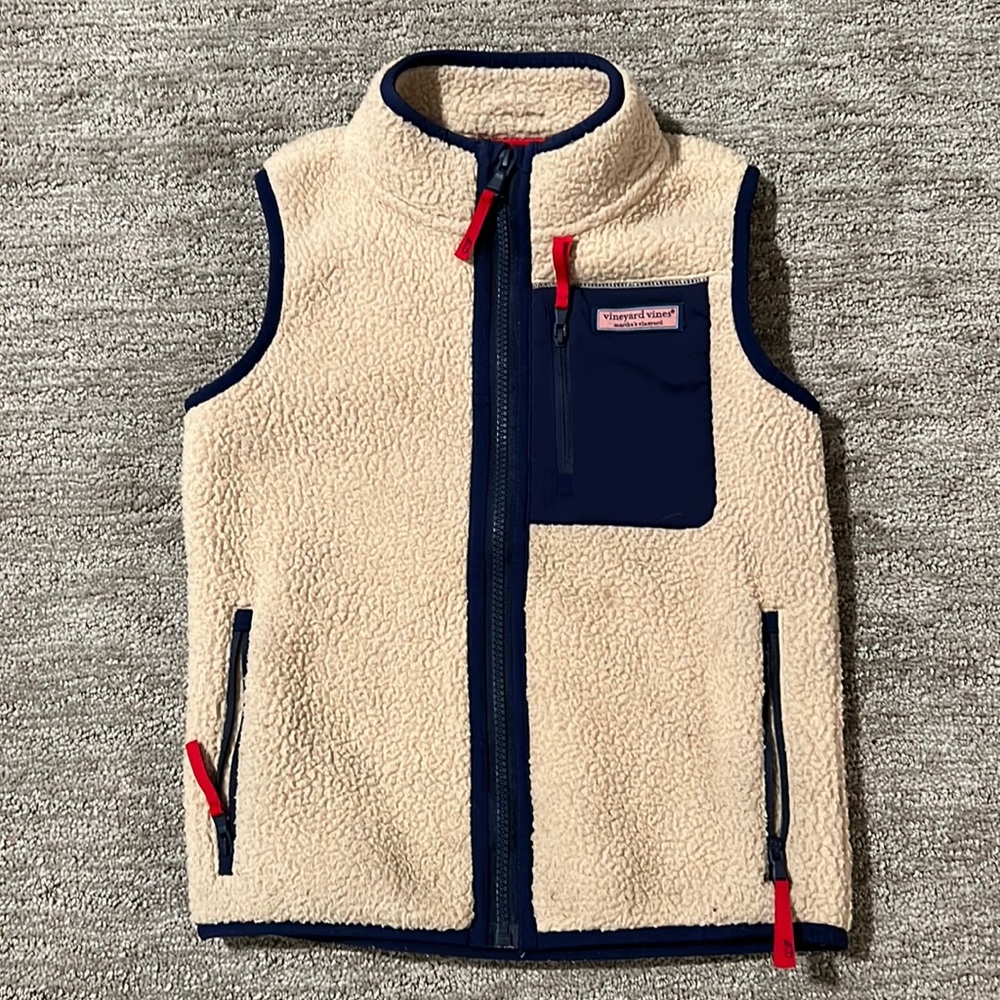 Boys Vineyard Vines Pile Vest size 6